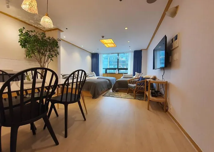 Hongik-univ Modern Studio 아파트
